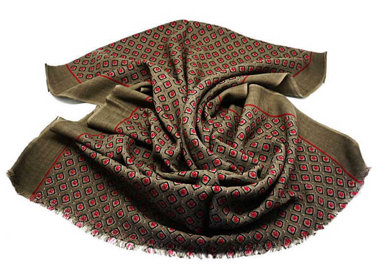 Gentle 100% wool scarf